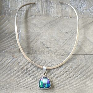 Elegant Silver Necklace with Iridescent Pendant